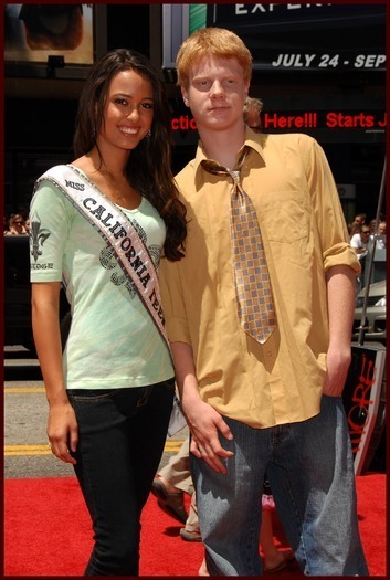 TEYUEOADHSOACHYNPZA - Zic si Luther - poze cu zeke si luther