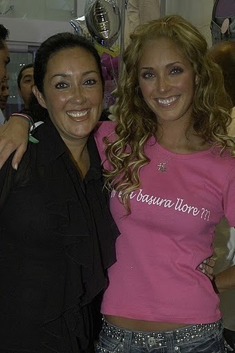 ANAHI%2520CON%2520MAMA