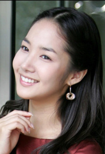 Park_Min_Young-headshot - o Park Min Young o