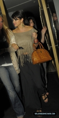 normal_selena-gomez-004 - 07-05-11  Selena Gomez leaving Nobu Restaurant in London