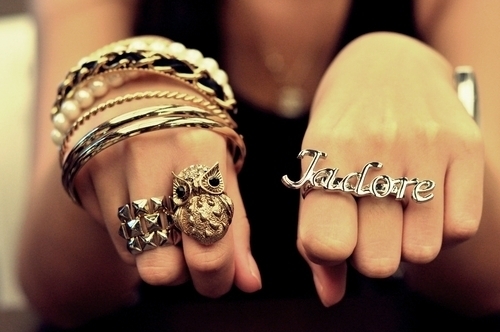Moda;x - x-About Me-x