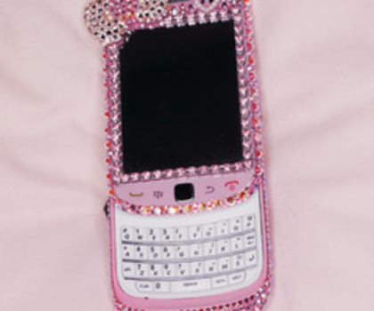 Pink Phone - x-About Me-x