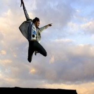 Sartitura in nori ;x - x-About Me-x