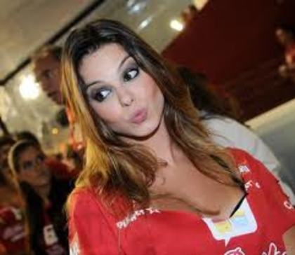 images (41) - Stephany Brito