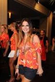 images (5) - Stephany Brito