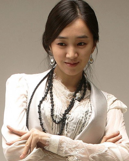 7 - Soo Ae