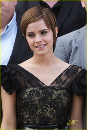emma-watson-rupert-grint-photocall-02