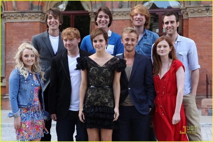 emma-watson-rupert-grint-photocall-28