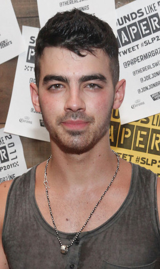 Joe+Jonas+2011+Sounds+Like+PAPER+Concert+Wog8OijXdG1l