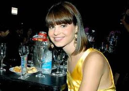 images (14) - Stephany Brito