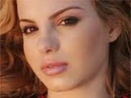 images (18) - Stephany Brito