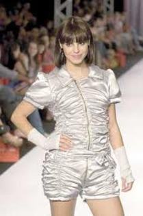 images (54) - Stephany Brito