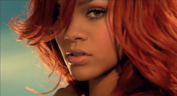 Rihanna (1)