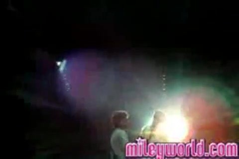 mileyWorld - Miley singing with Nick [Live] (473)