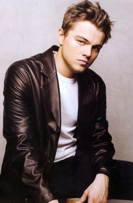 team sunat sa te invit pe tn si pe adela la un suc team sunat sa te invit pe tn si pe adela la un suc