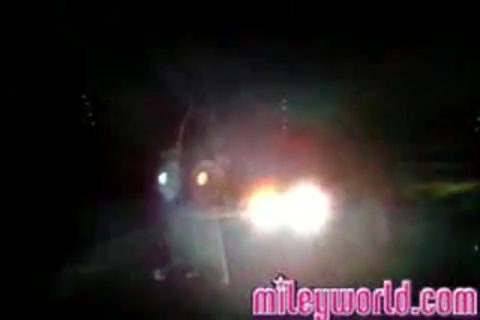 mileyWorld - Miley singing with Nick [Live] (697)