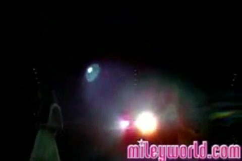 mileyWorld - Miley singing with Nick [Live] (728)