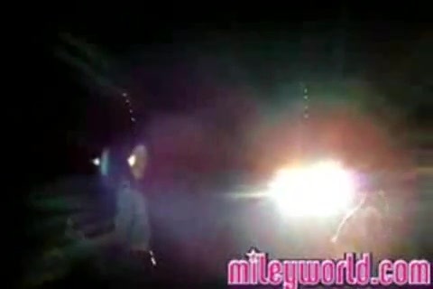 mileyWorld - Miley singing with Nick [Live] (827)