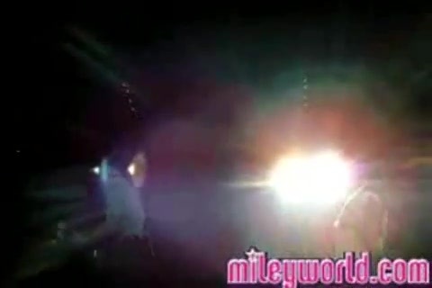 mileyWorld - Miley singing with Nick [Live] (829)