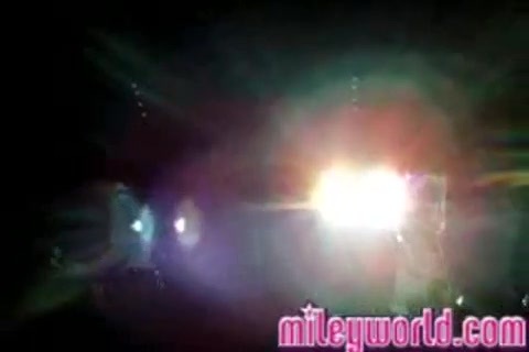 mileyWorld - Miley singing with Nick [Live] (833)