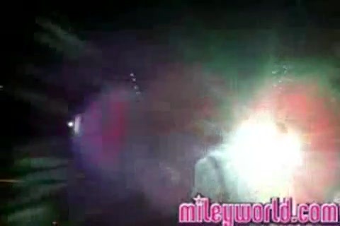 mileyWorld - Miley singing with Nick [Live] (859)