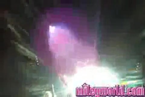 mileyWorld - Miley singing with Nick [Live] (1216)