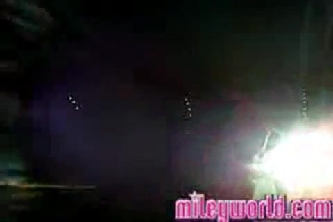 mileyWorld - Miley singing with Nick [Live] (1430)