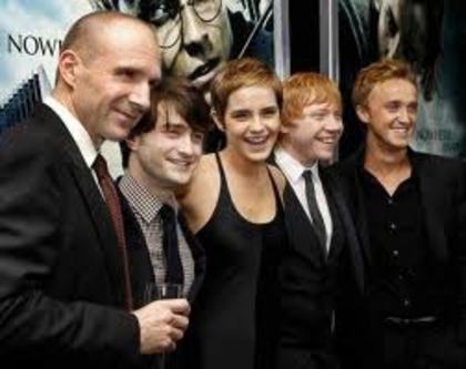 images (4) - harry potter and the deathly hollows part 2 premiere at london