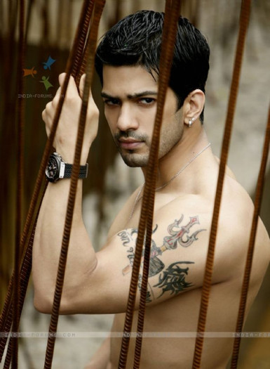 101638-amit-tandon