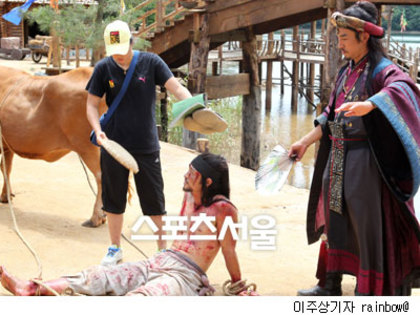 100722_4c47aaeec17a4 - Filmari-Kim So Roo