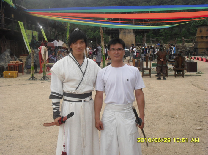 54706507201006272013399044652955862_002 - poze din kim suro