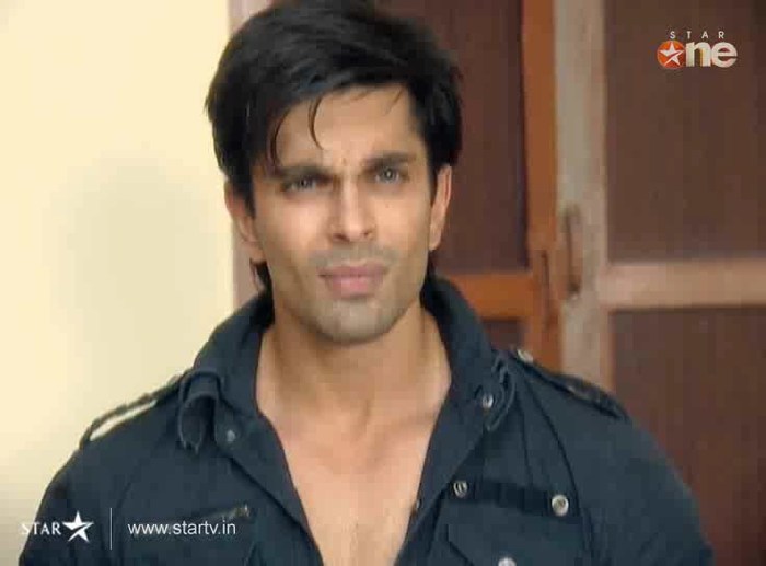 a0dGO - DILL MILL GAYYE KaSh As ArSh Jail Scene Kapz