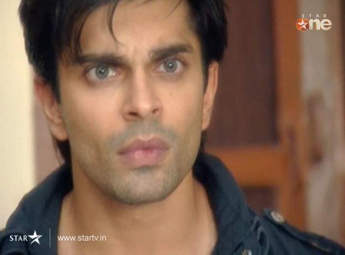 QhEBL - DILL MILL GAYYE KaSh As ArSh Jail Scene Kapz