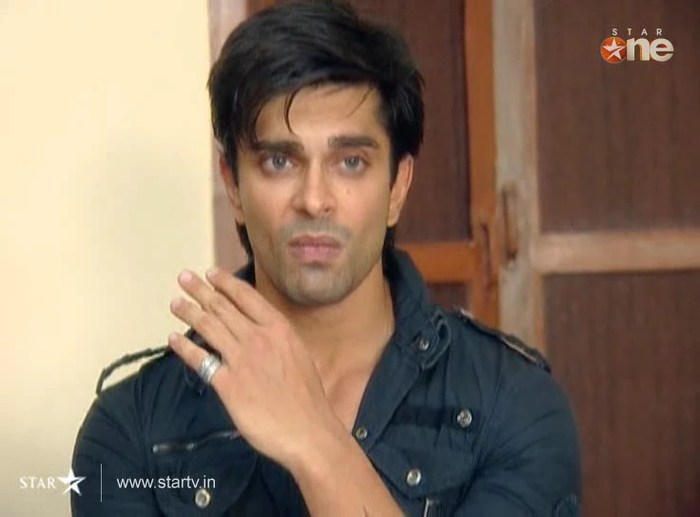 qkJJX - DILL MILL GAYYE KaSh As ArSh Jail Scene Kapz