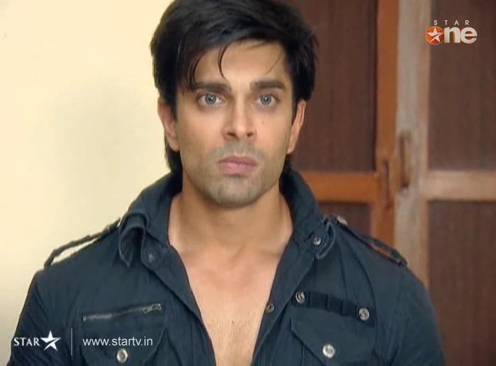 Gk710 - DILL MILL GAYYE KaSh As ArSh Jail Scene Kapz