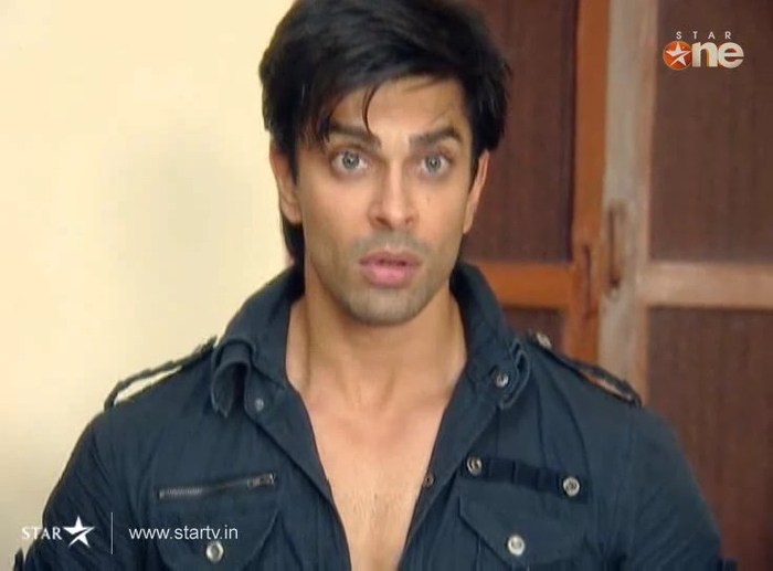 mOHZt - DILL MILL GAYYE KaSh As ArSh Jail Scene Kapz