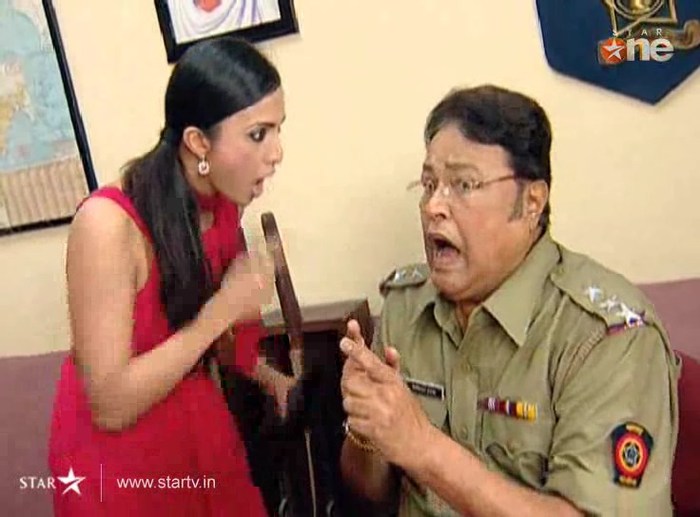 qgqVX - DILL MILL GAYYE KaSh As ArSh Jail Scene Kapz