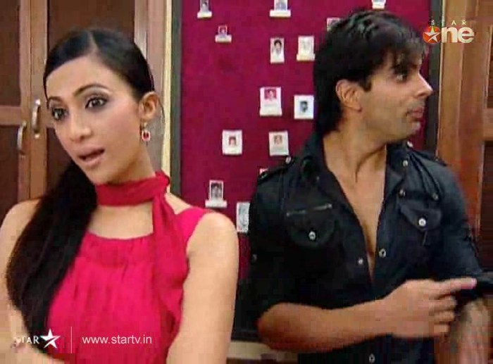 L3h5o - DILL MILL GAYYE KaSh As ArSh Jail Scene Kapz