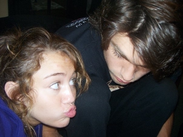 jiley-kiss - With Justin Gaston