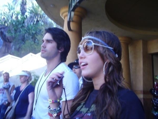 miley-cyrus-myspace-pictures_2525282252529 - With Justin Gaston