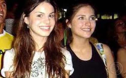 images (1) - Stephany Brito