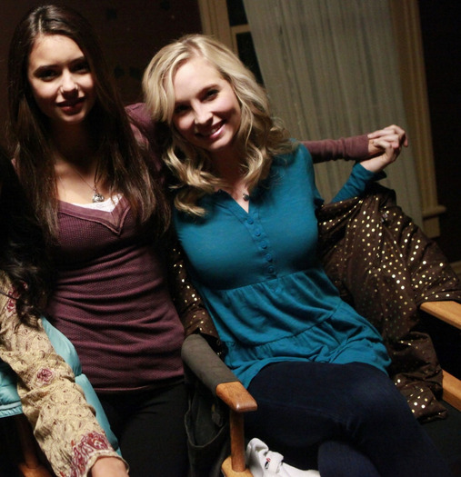 episode-stills-elena-and-caroline-11348984-1500-1550