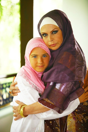 noor- mama ei - iubire si onoare
