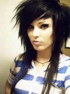 Dintr-o mica gresala tot grupul debaieti auzisera ,iar dupa ce fetele plecara in clasa baietii au in