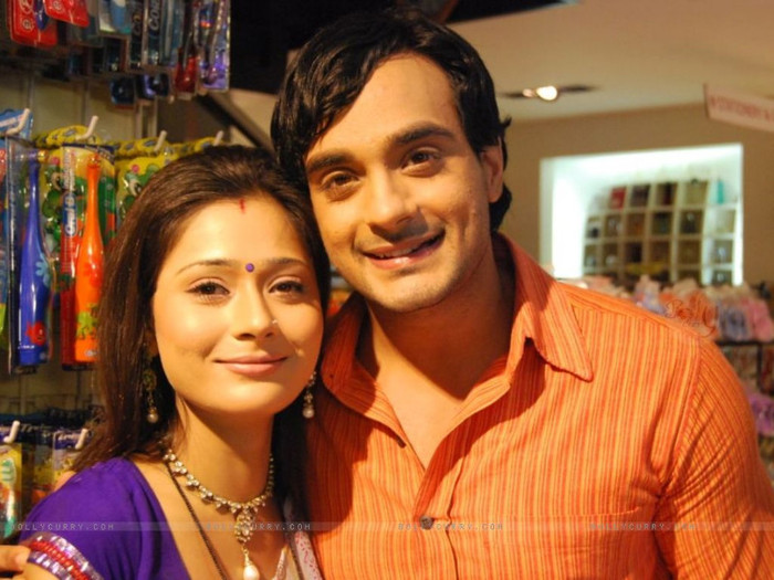 33275-alekh-and-sadhna-a-cute-couple