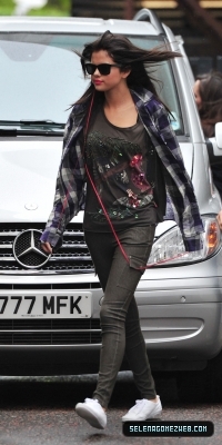 normal_003 - Selena Gomez at ITV Studios in London