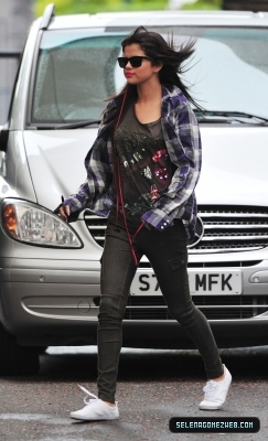 normal_004 - Selena Gomez at ITV Studios in London