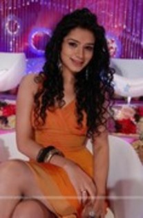 40193405_ZPOHUEYZS - Sukirti Kandpal