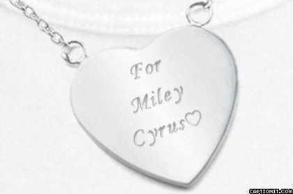 AQMOIMARZZVWFUMUVAL - miley cyrus