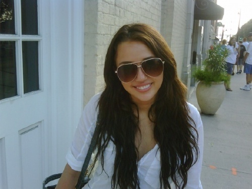 dtdrtdestrsd - Poze rare Miley Cyrus - miley cyrus